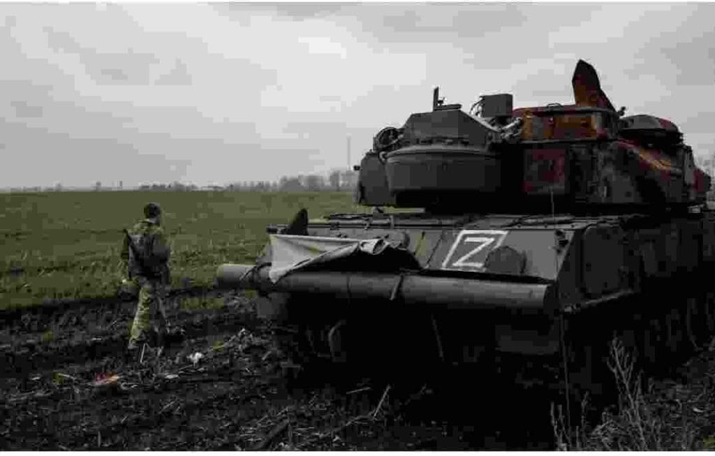 Photo with tank by Global SP